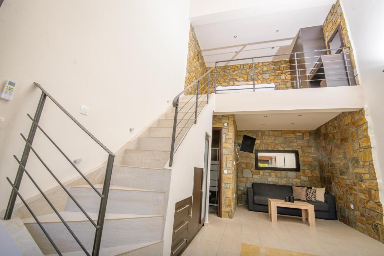 Stone Suites Pefkochori Exterior photo