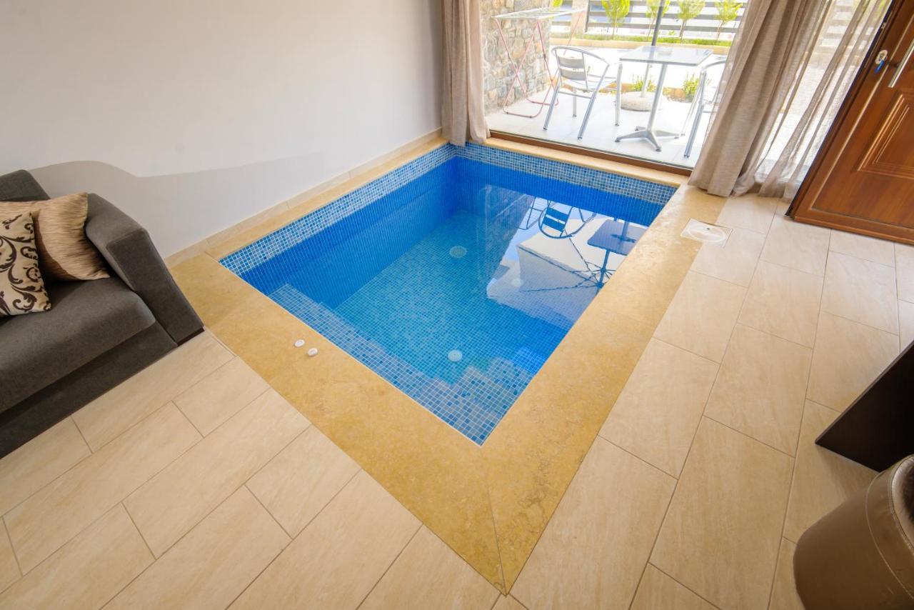 Stone Suites Pefkochori Exterior photo