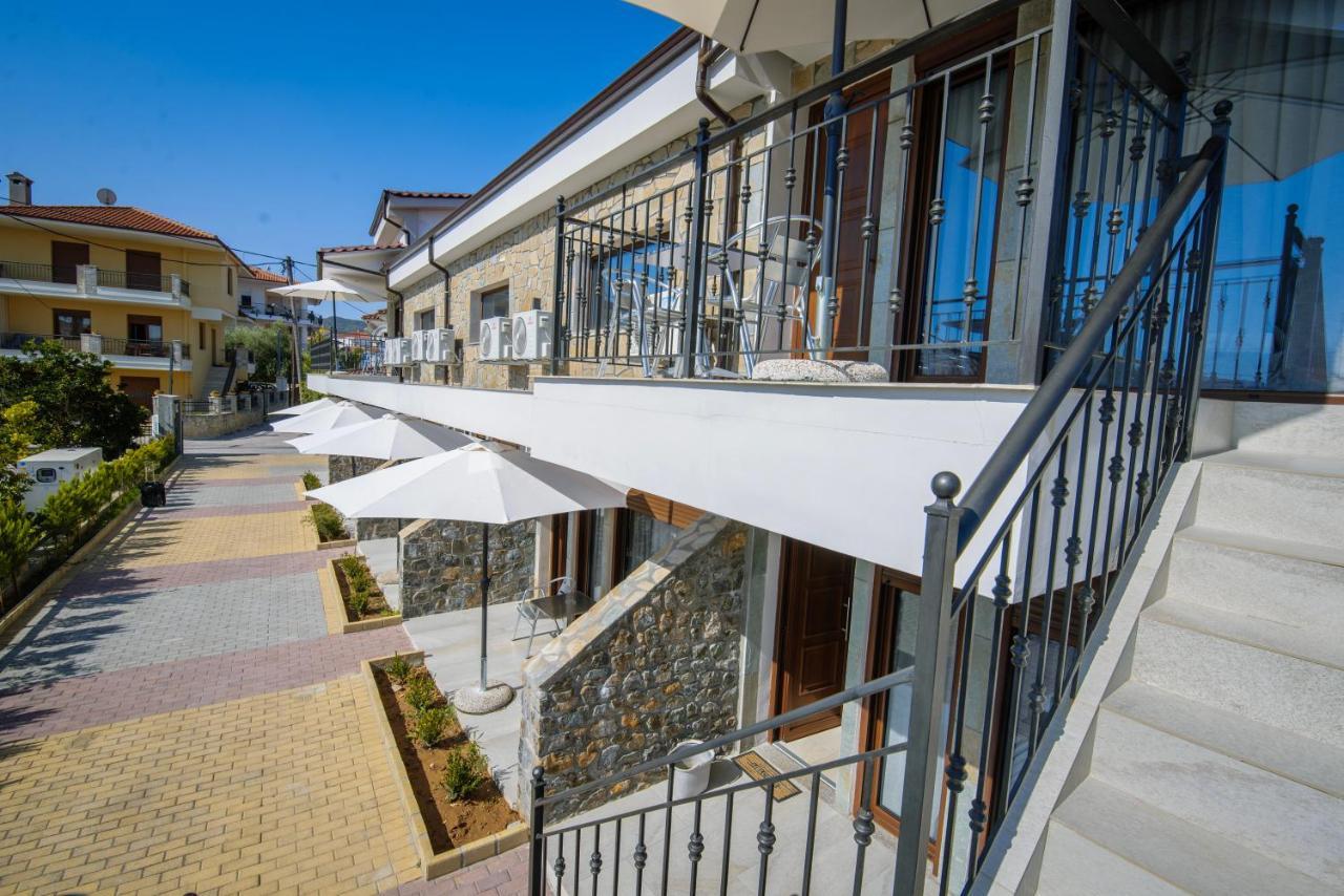 Stone Suites Pefkochori Exterior photo