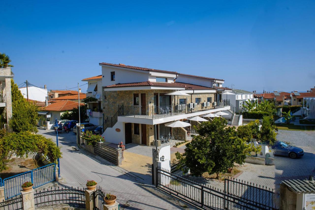 Stone Suites Pefkochori Exterior photo